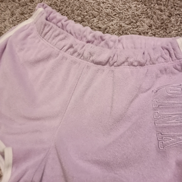 💗PINK Victoria's Secret Women's Lavender Shorts - Picture 4 of 4